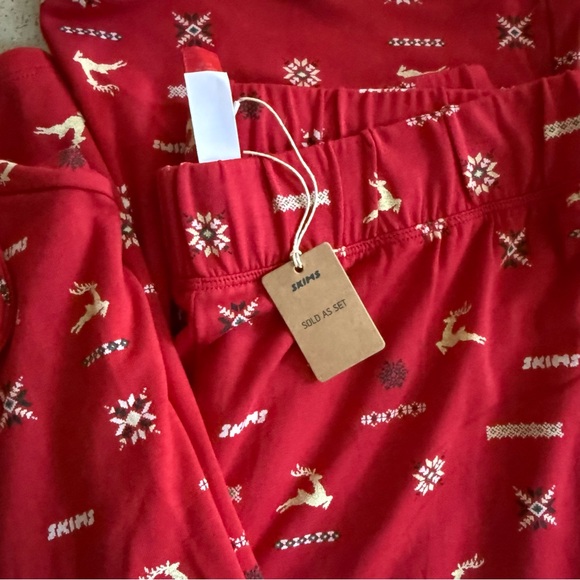 NWT SKIMS Sleep Long Sleeve Pajamas Sz Small - Picture 12 of 13